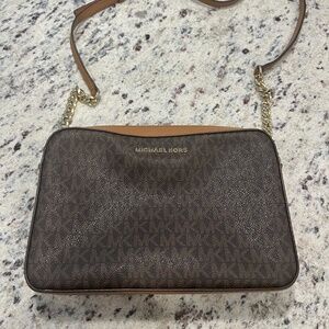 Michael Kors Jet Set Large Printed Logo Crossbody Bag